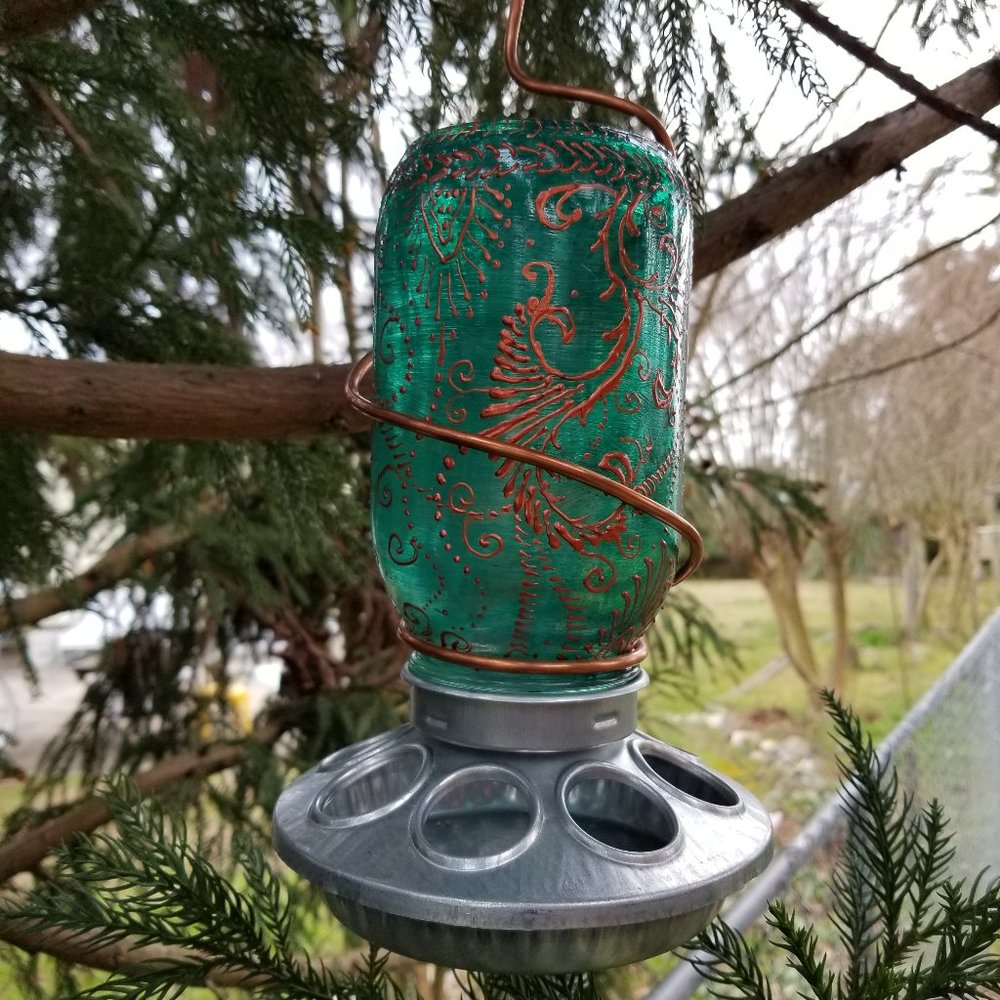 Handmade bird feeder. Hand painted. Green Moroccan